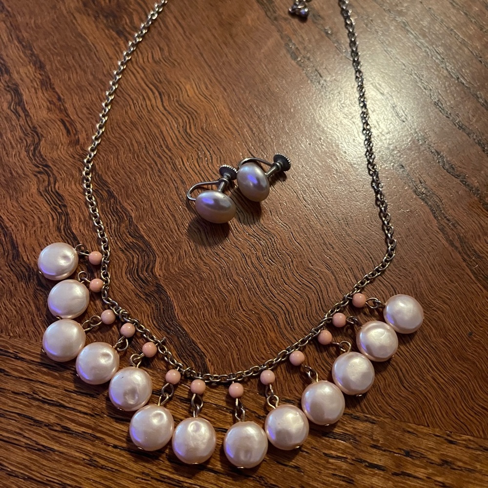 Pearl Necklace with Pearl Earrings with Screw Backs